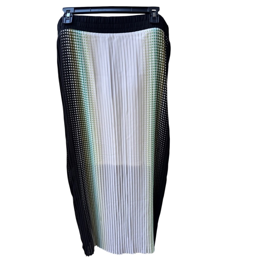 WORTHINGTON.  NWT. Black, White & Green Pleated Midi Skirt. Size L. Half Slip.